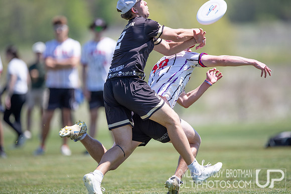 Day 2 at the 2026 USAU D-III College Championships