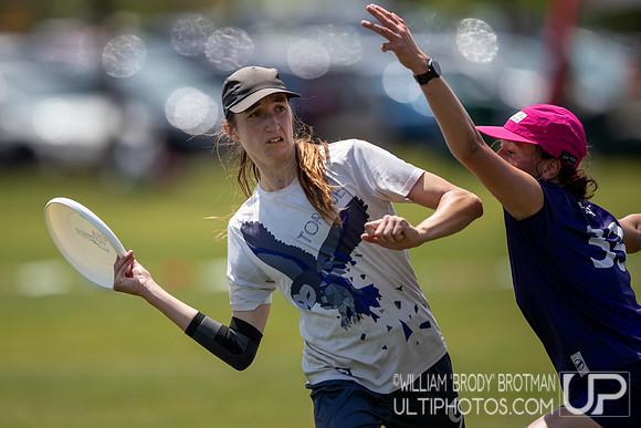 Day 1 at the 2026 USAU D-III College Championships