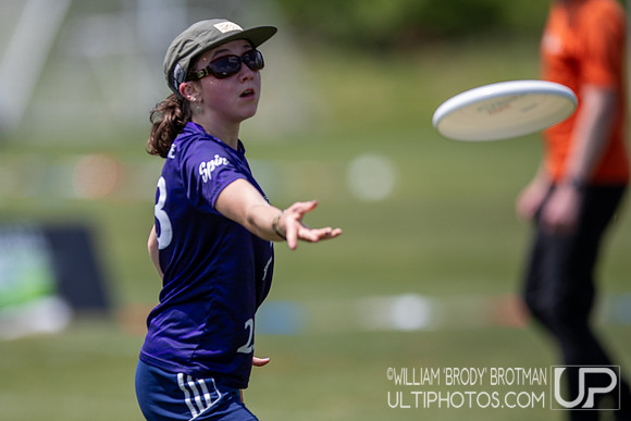Day 1 at the 2026 USAU D-III College Championships