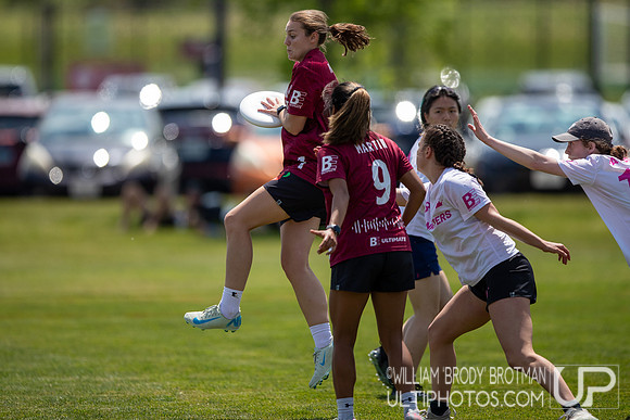 Day 1 at the 2026 USAU D-III College Championships