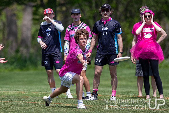 Day 1 at the 2026 USAU D-III College Championships