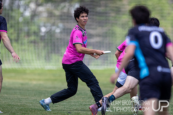 Day 1 at the 2026 USAU D-III College Championships