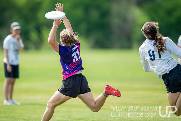 Day 1 at the 2026 USAU D-III College Championships