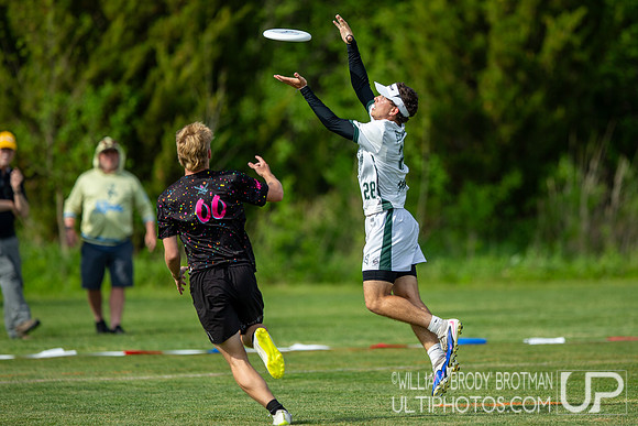 Day 1 at the 2026 USAU D-III College Championships