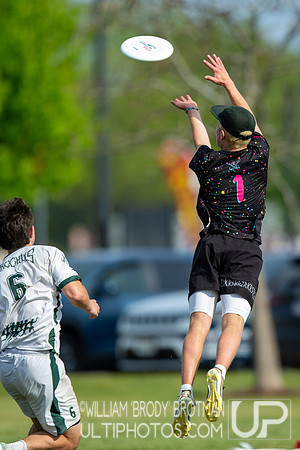 Day 1 at the 2026 USAU D-III College Championships