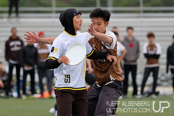 Day 1 at the 2026 USAU D-I College Championships