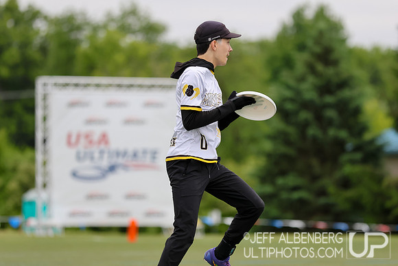 Day 1 at the 2026 USAU D-I College Championships