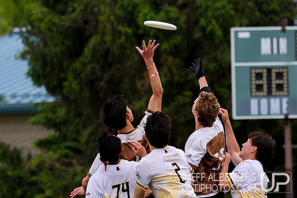 Day 1 at the 2026 USAU D-I College Championships