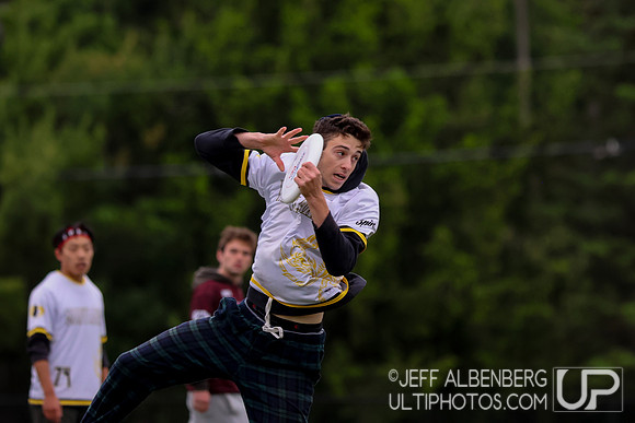 Day 1 at the 2026 USAU D-I College Championships