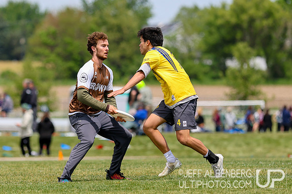 Day 1 at the 2026 USAU D-I College Championships