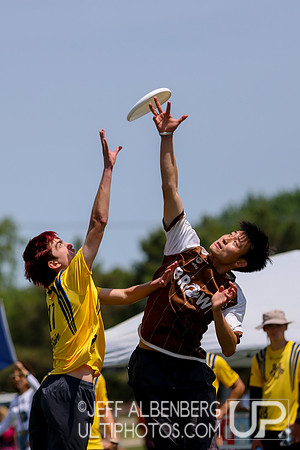 Day 1 at the 2026 USAU D-I College Championships