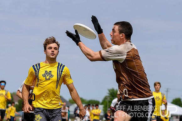 Day 1 at the 2026 USAU D-I College Championships