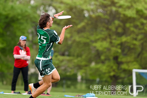 Day 2 at the 2026 USAU D-I College Championships