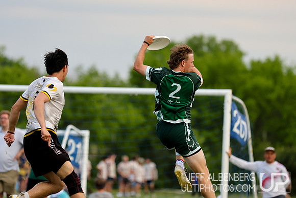 Day 2 at the 2026 USAU D-I College Championships