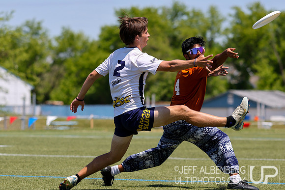 Day 2 at the 2026 USAU D-I College Championships