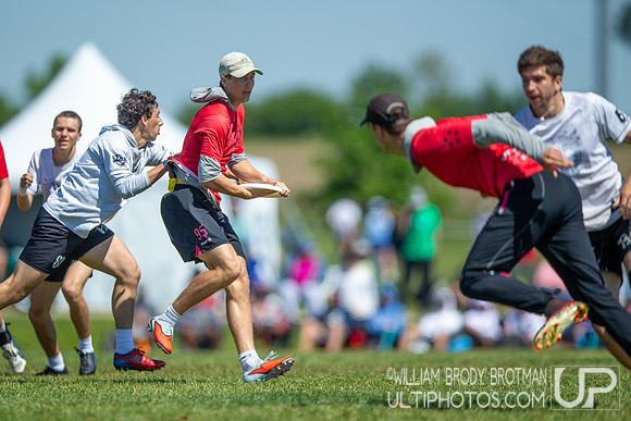 Day 3 at the 2026 USAU D-I College Championships