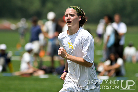2012 USAU D-I College Championships Saturday Round 3 Action