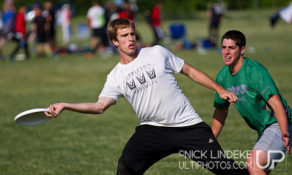 2014 USAU D-I College Champs Friday Action