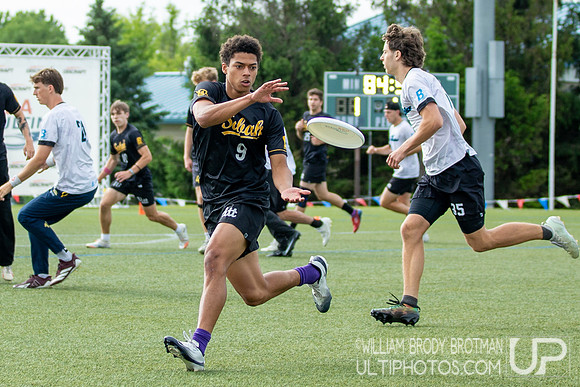 Day 2 at the 2026 USAU D-I College Championships