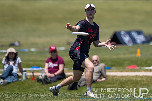 Day 2 at the 2026 USAU D-I College Championships