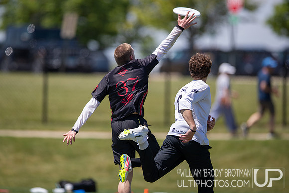 Day 2 at the 2026 USAU D-I College Championships