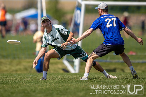 Day 2 at the 2026 USAU D-I College Championships