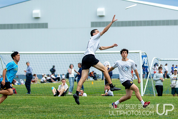 Day 2 at the 2026 USAU D-I College Championships
