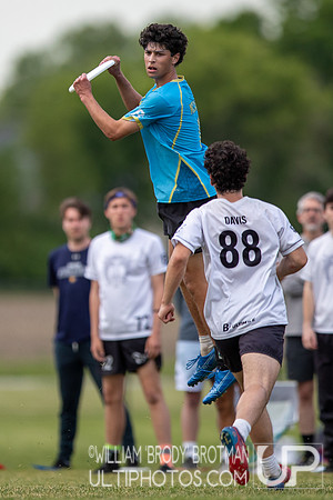 Day 2 at the 2026 USAU D-I College Championships