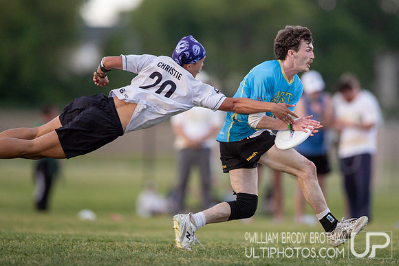 Day 2 at the 2026 USAU D-I College Championships