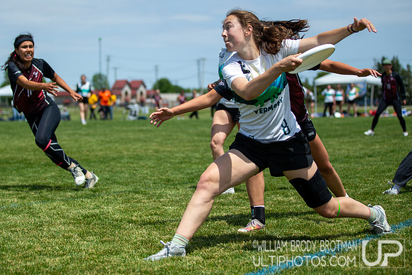 Day 1 at the 2026 USAU D-I College Championships