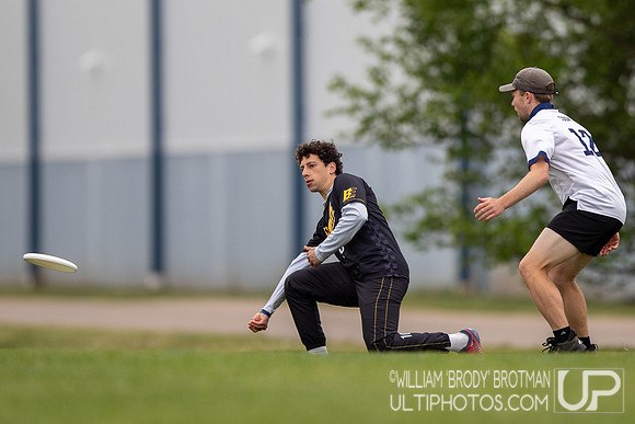 Day 1 at the 2026 USAU D-I College Championships