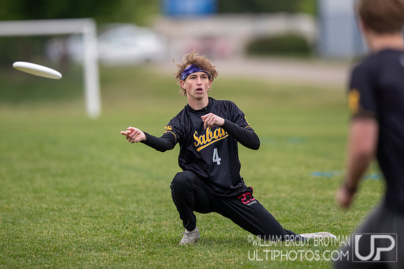 Day 1 at the 2026 USAU D-I College Championships