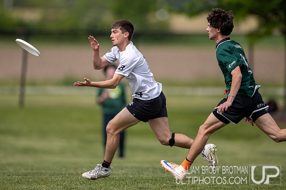 Day 1 at the 2026 USAU D-I College Championships