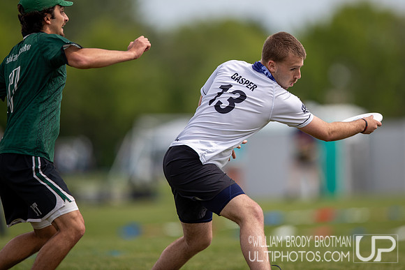 Day 1 at the 2026 USAU D-I College Championships