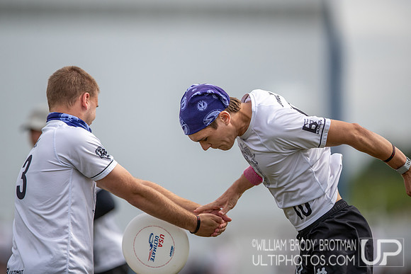 Day 1 at the 2026 USAU D-I College Championships
