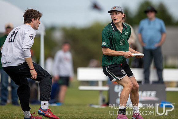 Day 1 at the 2026 USAU D-I College Championships