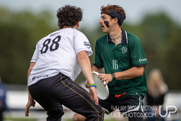 Day 1 at the 2026 USAU D-I College Championships