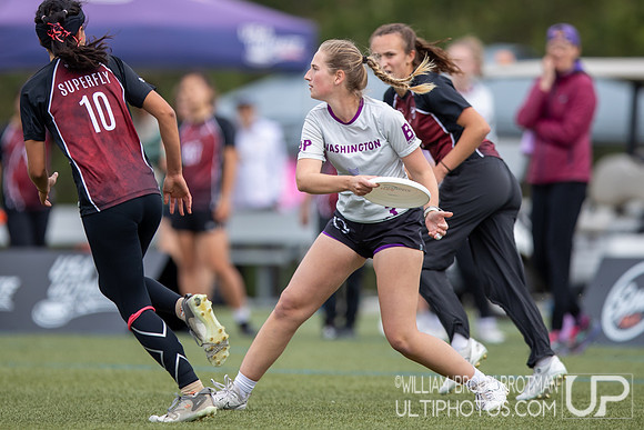 Day 1 at the 2026 USAU D-I College Championships