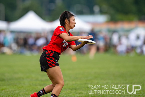 Alligators Masi vs Wollongong Krank in pool play at World Ultimate Club Championships