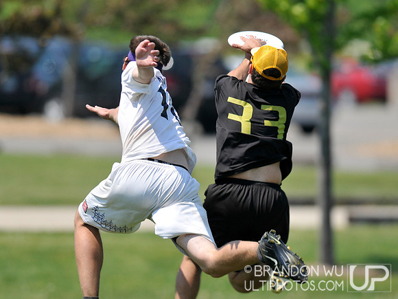 Saturday Open Pool Play & Crossovers - 2012 USAU D-III College Championships