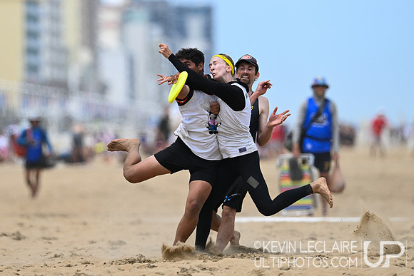 Sunday Action - 2025 Beach Championships