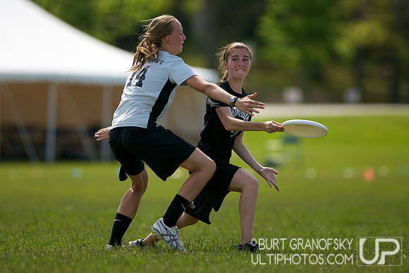 Girls Division, Championship -- 2012 USAU HS Northeasterns