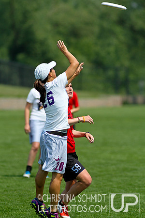 2012 USAU D-I College Championships Saturday Round 2 Action