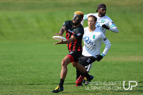Friday action at the USA Ultimate International Club Championshi