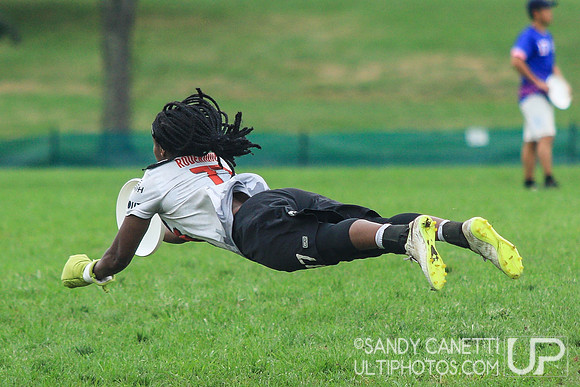 Saturday Action - 2016 USAU Northeast Regionals