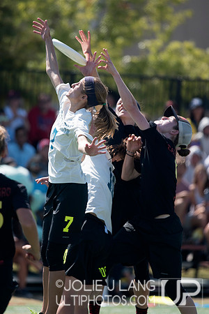 Riot vs Brute Squad Women's Final - USAU Club Nationals 2015