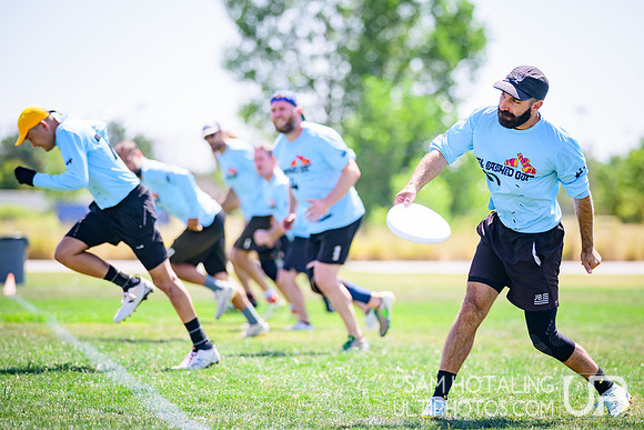 Pool play at USAU Master's Championships