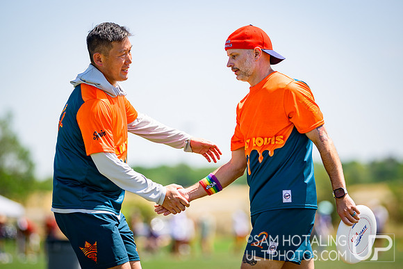 Pool play at USAU Master's Championships