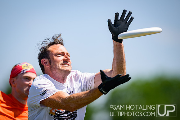 Pool play at USAU Master's Championships