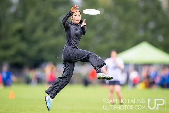 Bracket play on Sunday at DiscNW Spring Reign